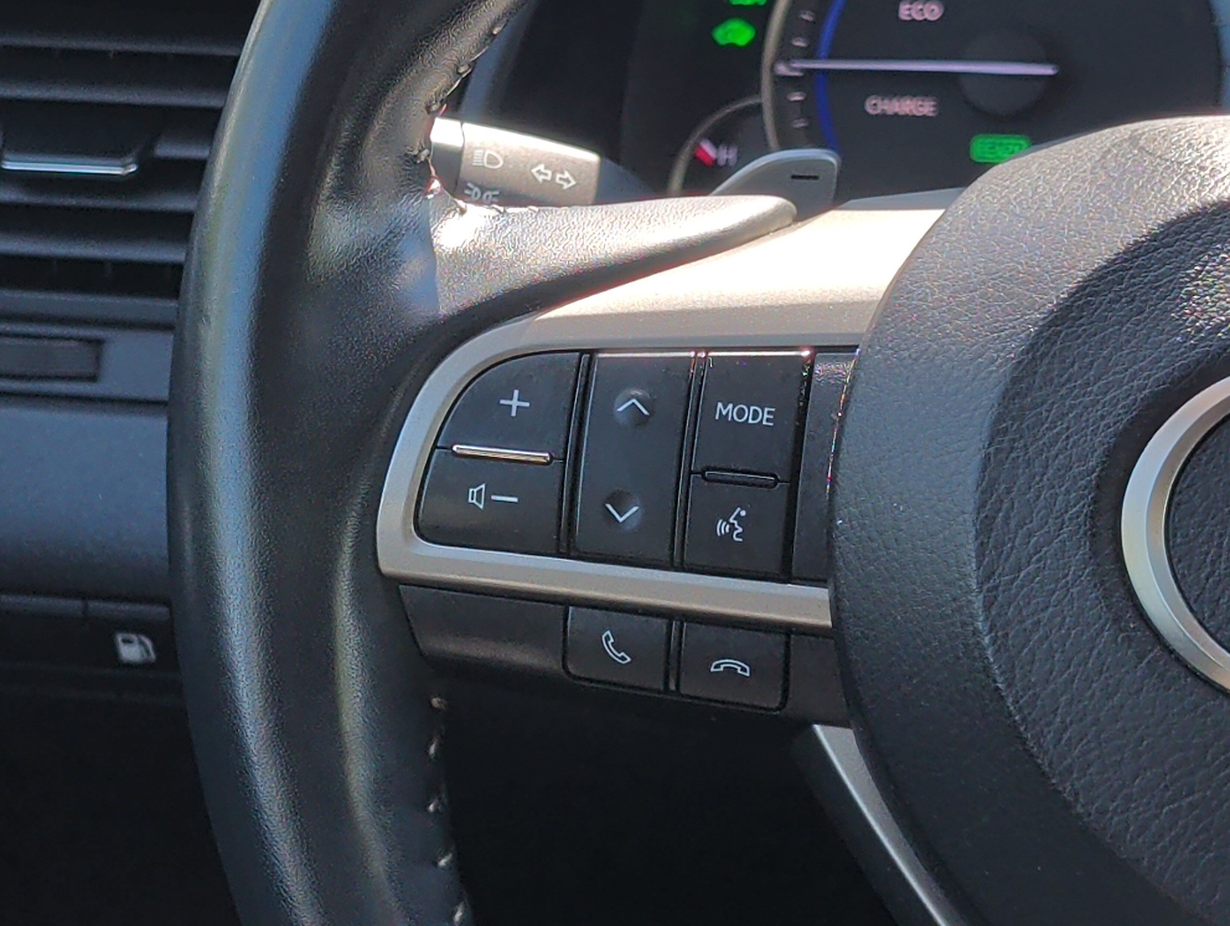 Used 2021 Lexus RX 450h AWD w/ Premium Package image 28