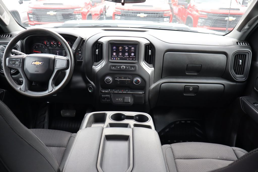 Used 2024 Chevrolet Silverado 3500 W/T AWD/4WD image 17
