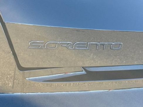 Certified 2023 Kia Sorento EX AWD/4WD image 38