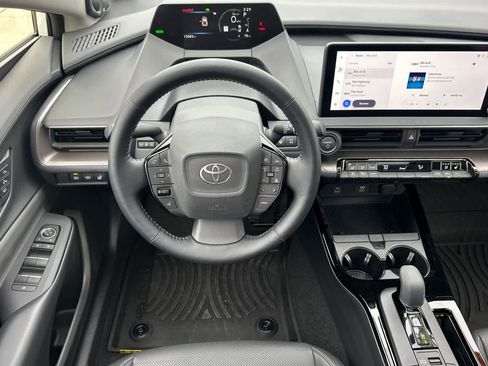 Used 2025 Toyota Prius Limited image 13
