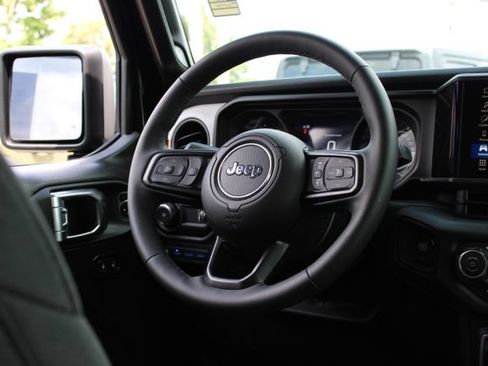 Used 2025 Jeep Wrangler Unlimited Sport S 4xe AWD/4WD image 46