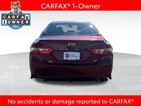Certified 2018 Toyota Camry SE image 5