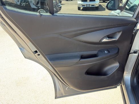 Used 2025 Buick Envista Avenir FWD image 21