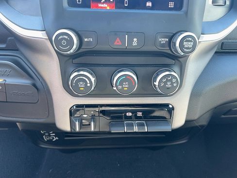 Used 2024 RAM 3500 Big Horn AWD/4WD image 20