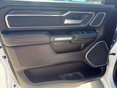 Used 2023 RAM 1500 Laramie AWD/4WD image 13