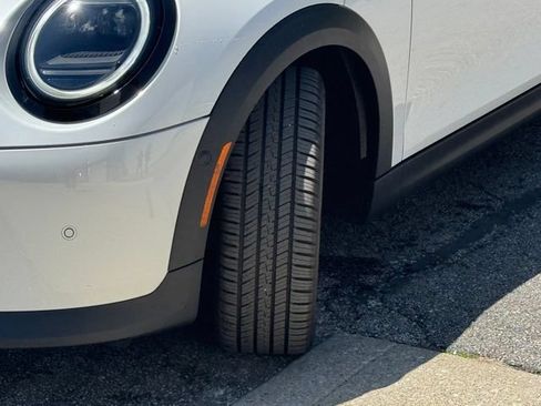 New 2026 MINI Cooper 4-Door Hardtop FWD image 13