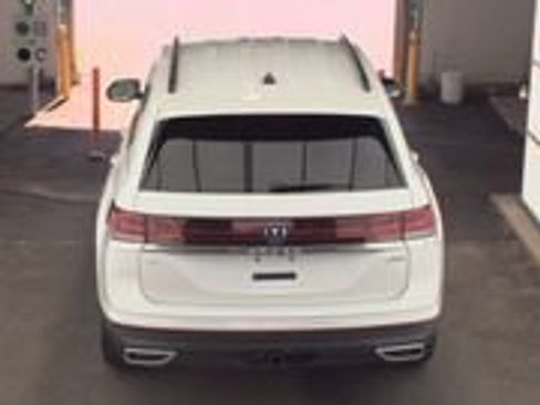 Used 2026 Volkswagen Atlas SE AWD/4WD image 10