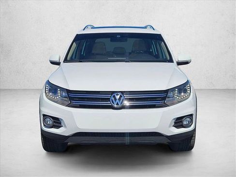 Used 2017 Volkswagen Tiguan SEL image 2