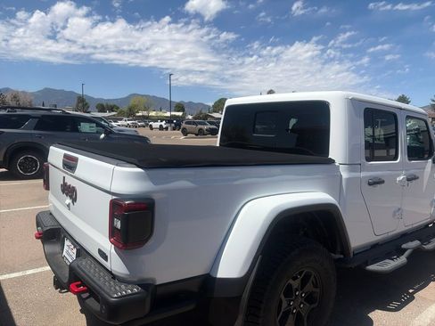 Used 2020 Jeep Gladiator Rubicon AWD/4WD image 5