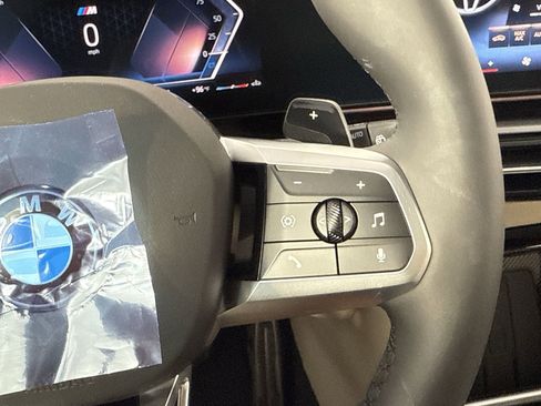 Used 2025 BMW X1 xDrive28i w/ Technology Package image 21