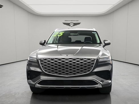 Used 2025 Genesis GV80 2.5T Select image 11