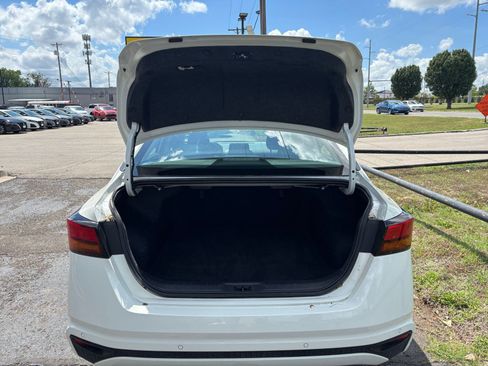 Used 2025 Nissan Altima 2.5 SV FWD image 31