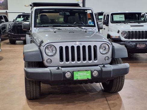 Used 2017 Jeep Wrangler Unlimited Sport w/ Quick Order Package 24S AWD/4WD image 2