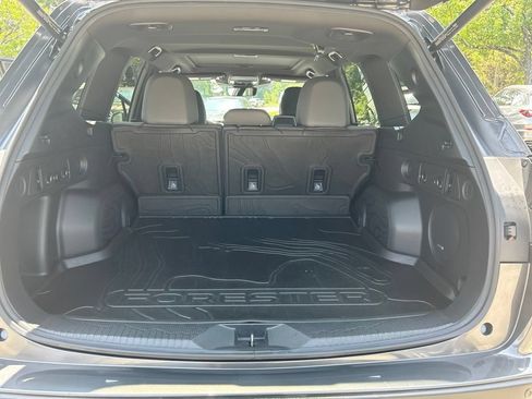 Used 2025 Subaru Forester Limited AWD/4WD image 23