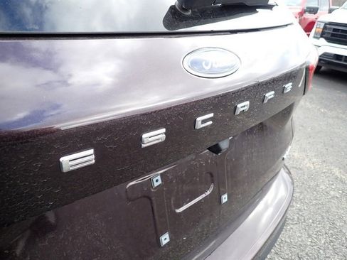 Certified 2023 Ford Escape ST-Line w/ Tech Pack #1 image 6