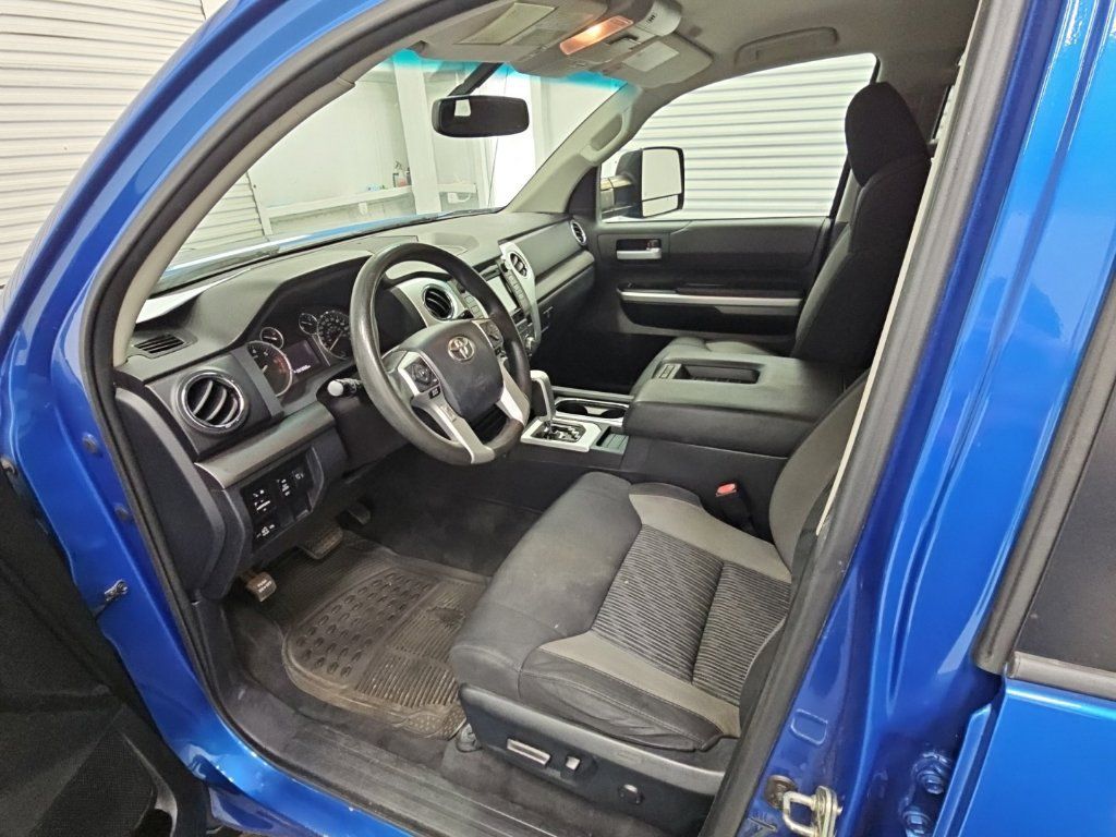 Used 2017 Toyota Tundra SR5 w/ SR5 Upgrade Package AWD/4WD image 11