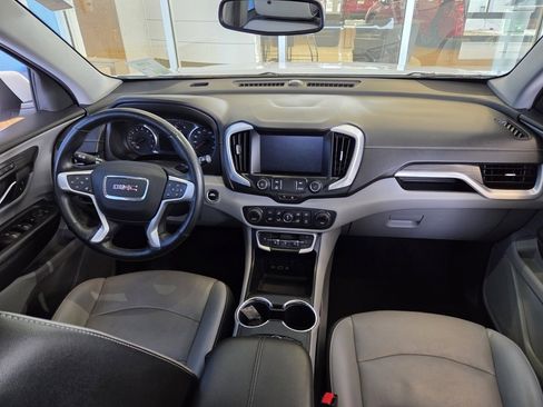 Used 2023 GMC Terrain SLT image 29