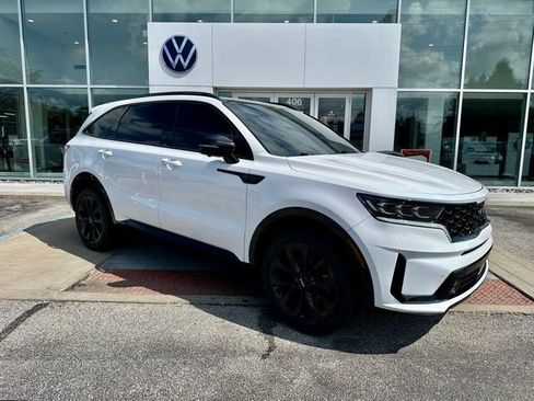 Used 2023 Kia Sorento SX AWD/4WD image 1