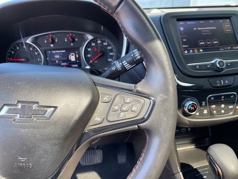 Used 2022 Chevrolet Equinox RS image 19