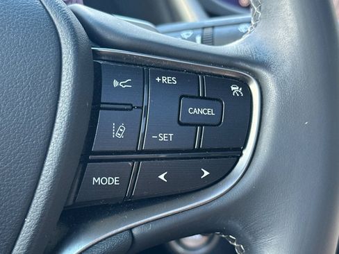 Used 2020 Lexus ES 350 w/ Premium Package image 31