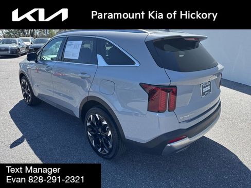 Used 2025 Kia Sorento SX FWD image 5