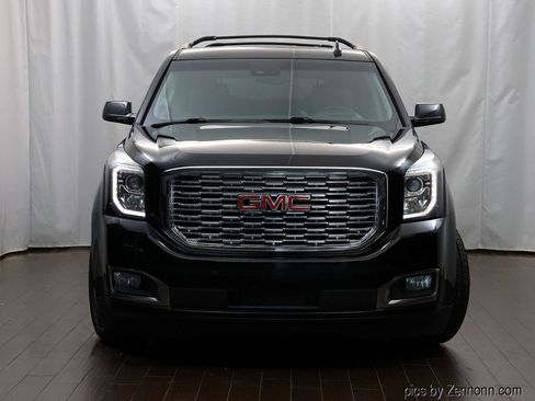 Used 2019 GMC Yukon XL Denali AWD/4WD image 5