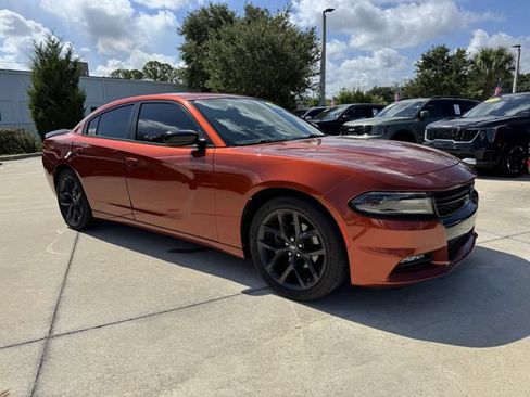 Used 2021 Dodge Charger SXT w/ Blacktop Package RWD image 1