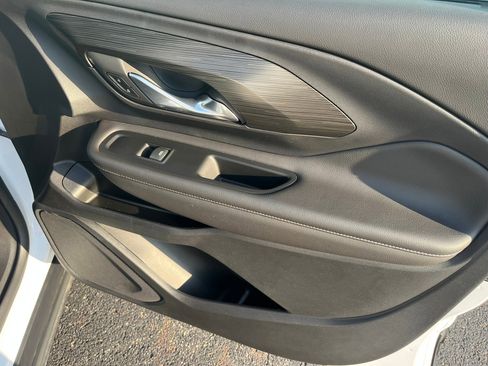 Used 2022 GMC Terrain SLE w/ Driver Convenience Package image 30