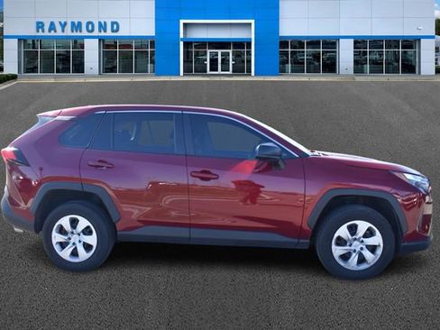 Used 2023 Toyota RAV4 LE image 2