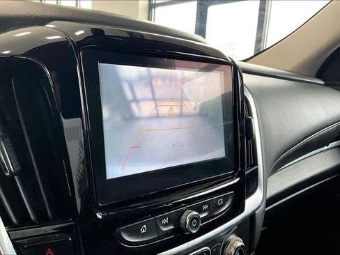 Used 2019 Chevrolet Traverse LT image 22