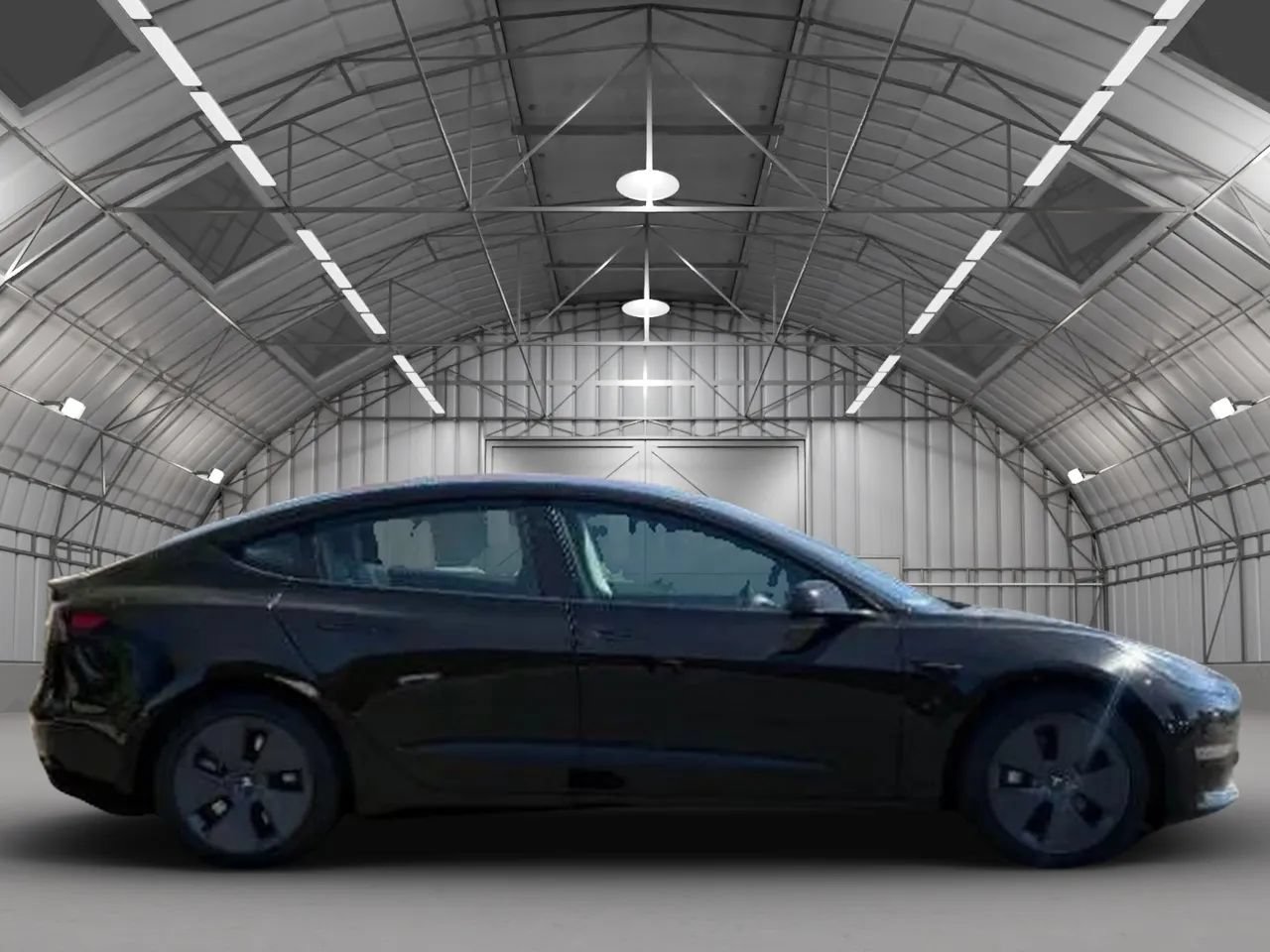 Used 2023 Tesla Model 3 Standard Range RWD image 2