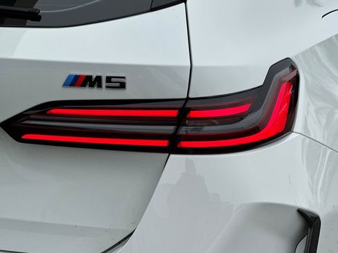 Used 2025 BMW M5 Touring w/ M Driver's Package AWD/4WD image 34