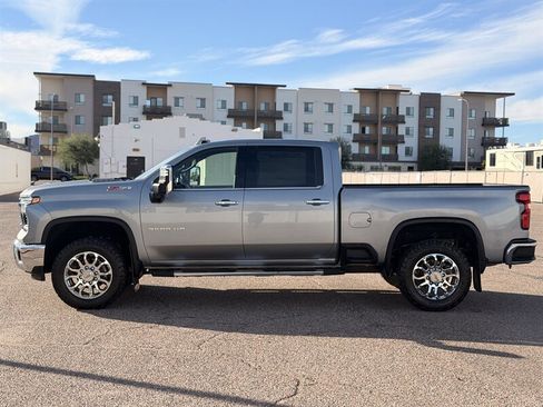 Used 2024 Chevrolet Silverado 3500 LTZ w/ LTZ Convenience Package image 6