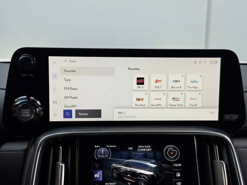 Used 2023 Lexus LX 600 Luxury w/ Appearance Package image 30