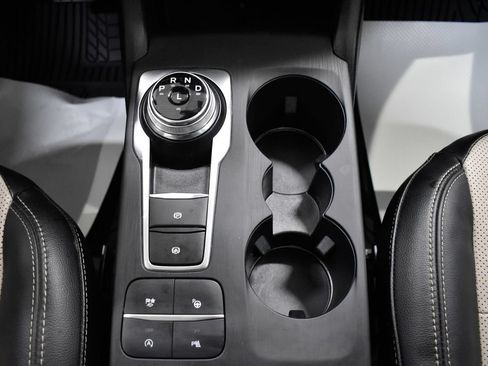 Used 2021 Ford Escape Titanium w/ Titanium Elite Package AWD/4WD image 27