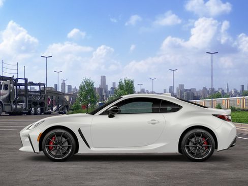 New 2026 Toyota GR86 RWD image 4