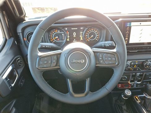 New 2025 Jeep Gladiator Mojave w/ Safety Group image 20