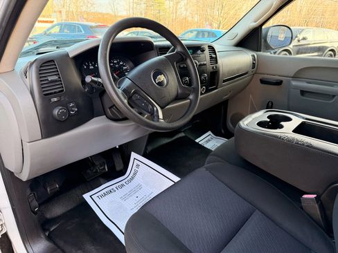 Used 2010 Chevrolet Silverado 1500 W/T image 10