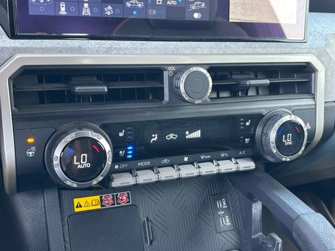 Used 2024 Toyota Tacoma 4x4 Double Cab Hybrid image 23