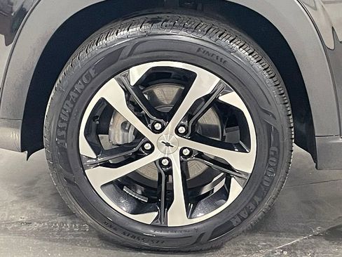 Used 2024 Chevrolet Trax RS w/ Driver Confidence Package FWD image 16