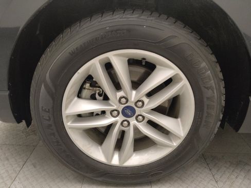 Used 2018 Ford Edge SEL w/ Equipment Group 201A image 31