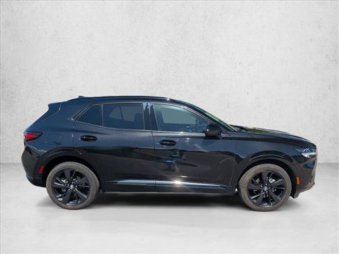 Used 2022 Buick Envision Essence w/ Sport Touring Package FWD image 4