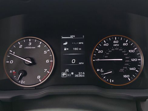 Certified 2024 Subaru Crosstrek 2.5i Wilderness w/ Crosstrek Mirror Package AWD/4WD image 18