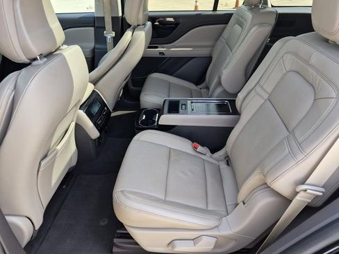 Used 2020 Lincoln Aviator Grand Touring w/ Equipment Group 301A image 17