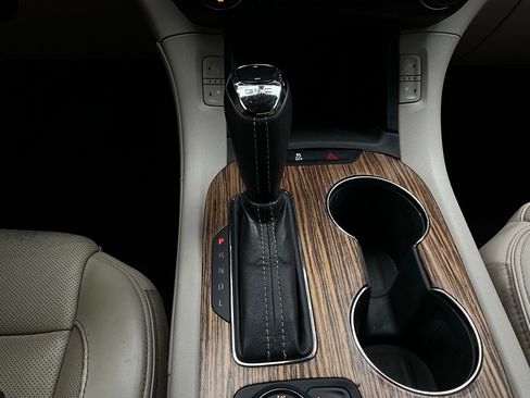 Used 2017 GMC Acadia Denali image 30