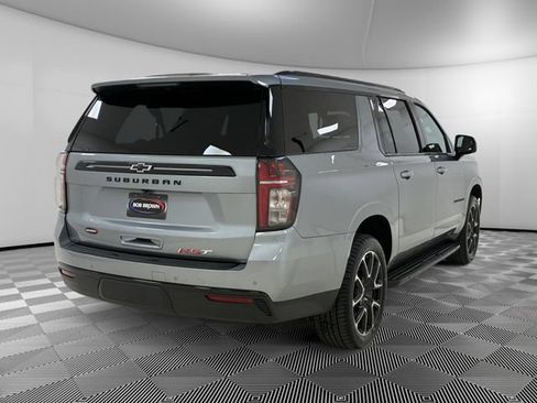 Used 2024 Chevrolet Suburban RST w/ Luxury Package AWD/4WD image 5