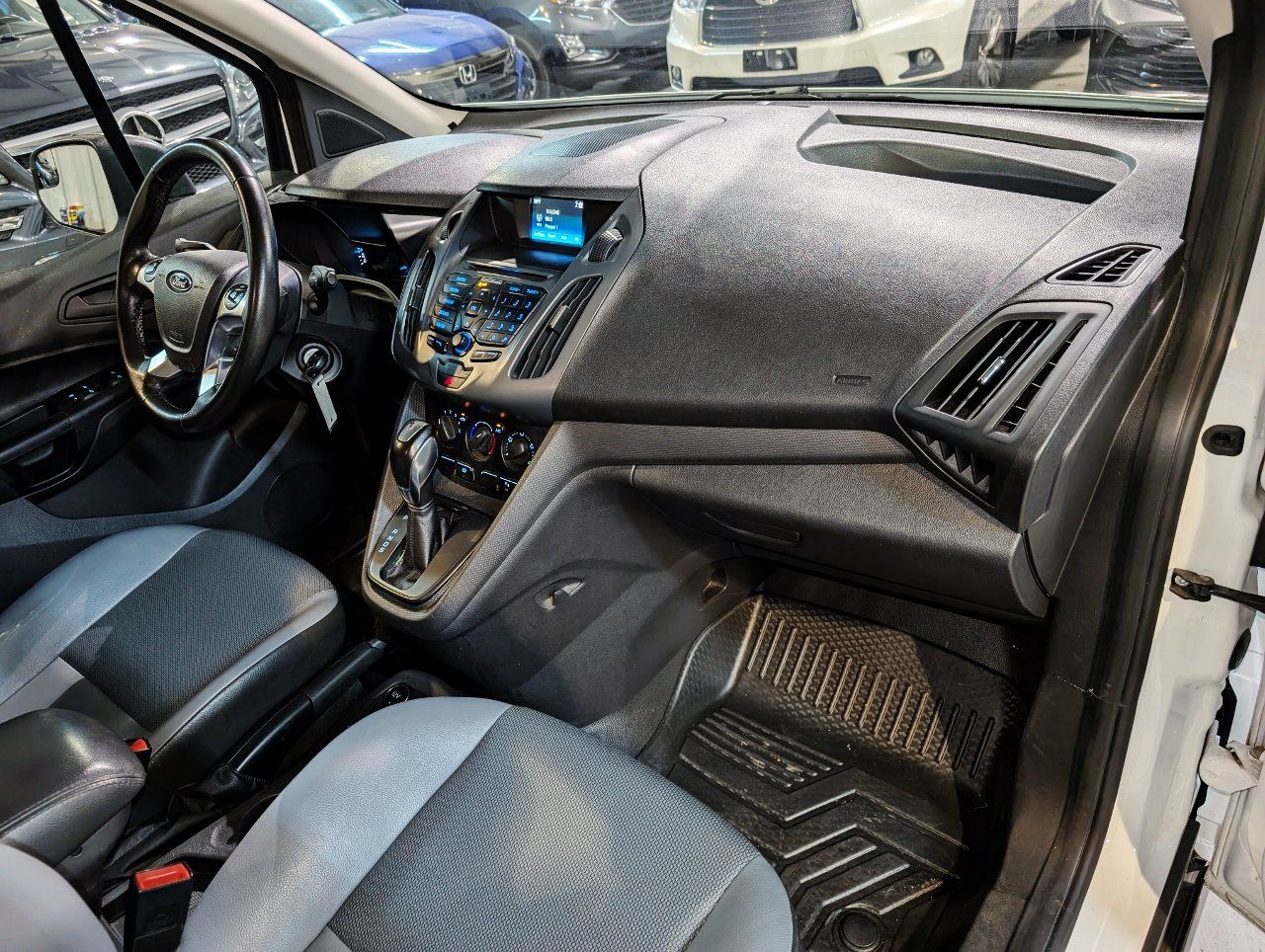 Used 2018 Ford Transit Connect XL FWD image 29