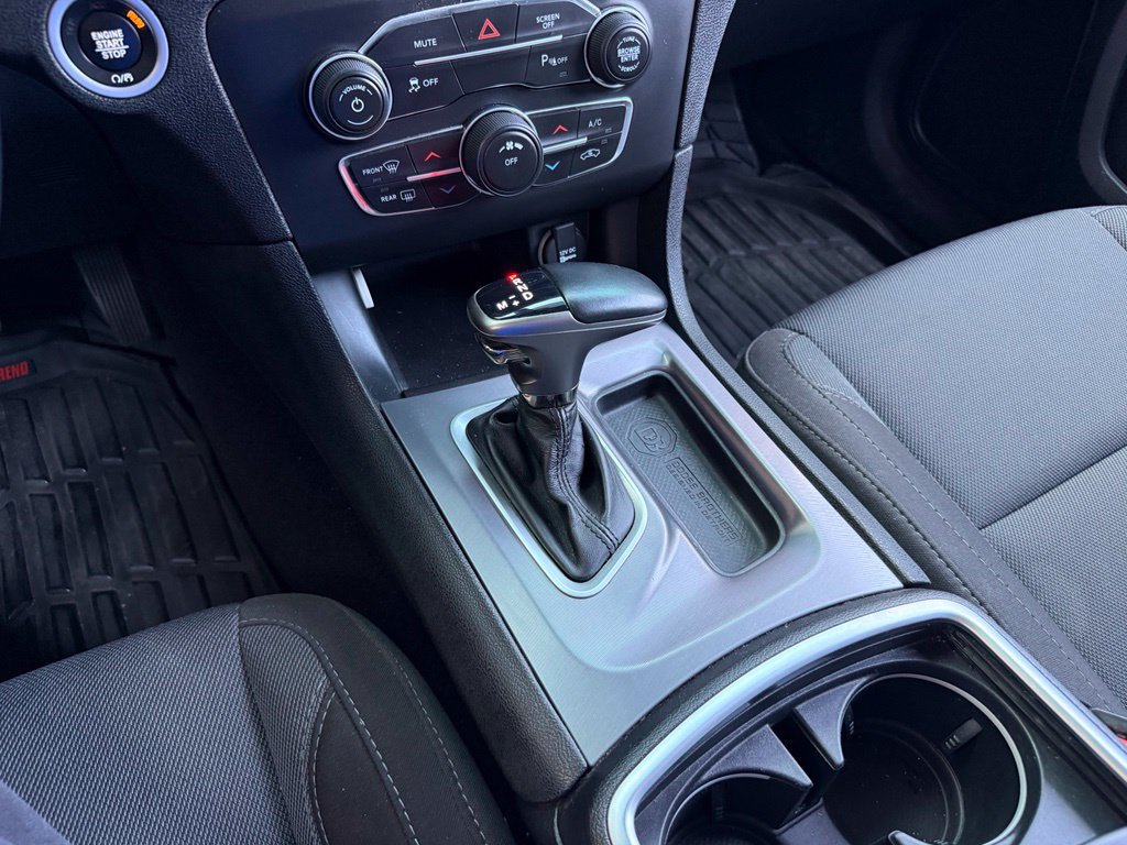 Used 2020 Dodge Charger SXT RWD image 12