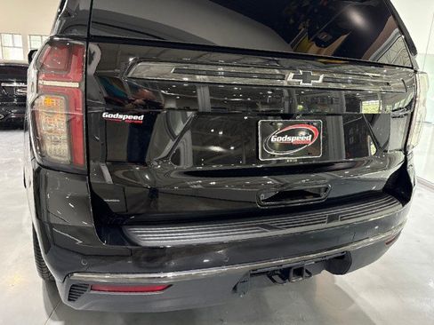 Used 2022 Chevrolet Tahoe Z71 w/ Luxury Package AWD/4WD image 31