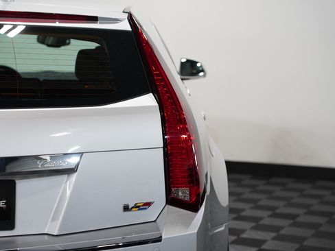 Used 2013 Cadillac CTS V image 16